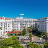 Espaços sublimes no Hotel Barrière le Majestic Cannes por Isabelle Stanislas, arquiteta designer