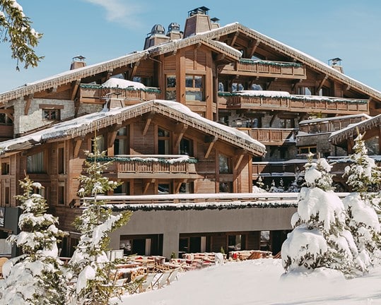 Hotel Barrière les Neiges apresenta Loulou Courchevel