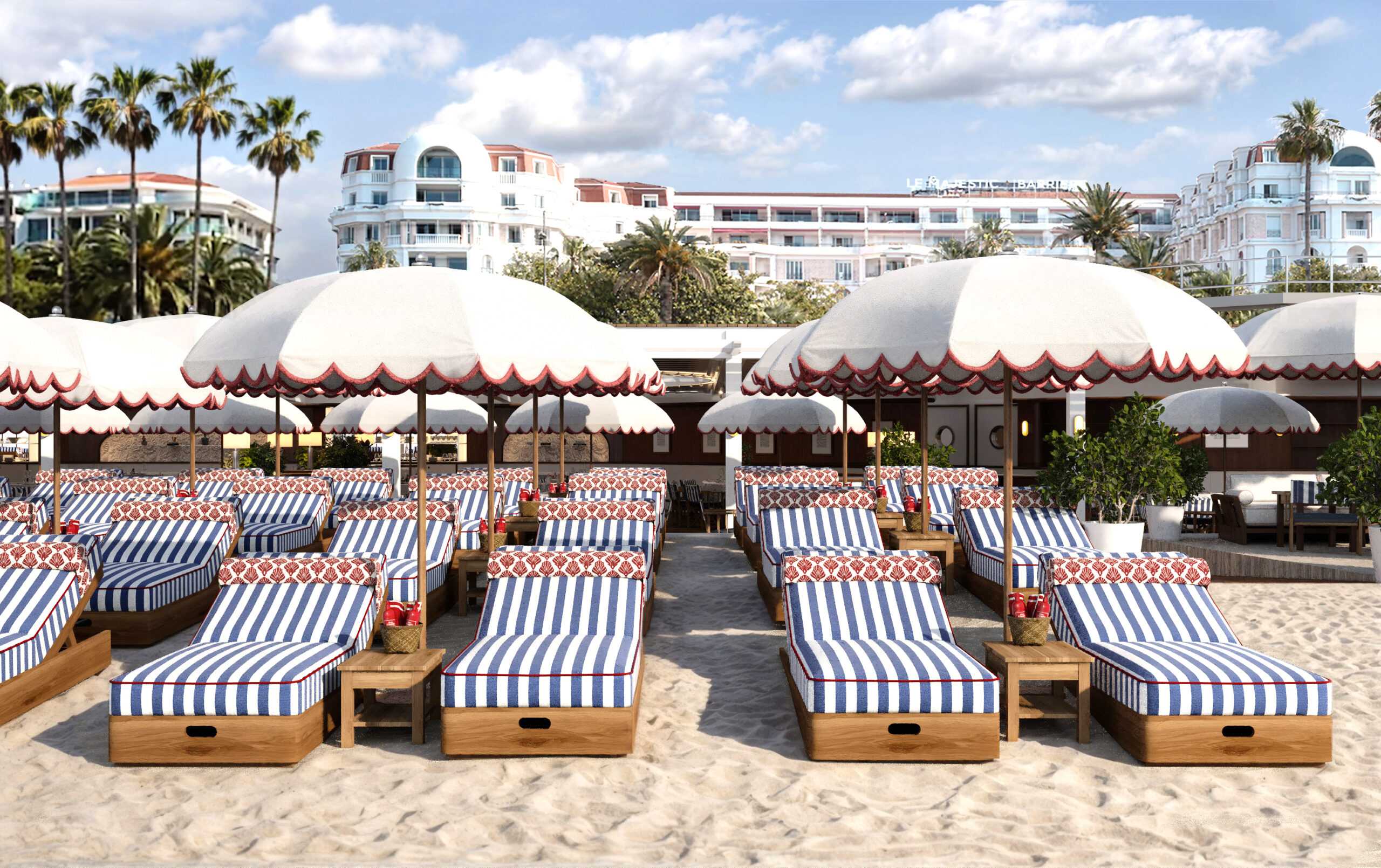 La Plage Barrière le Majestic apresenta, Le Cyros